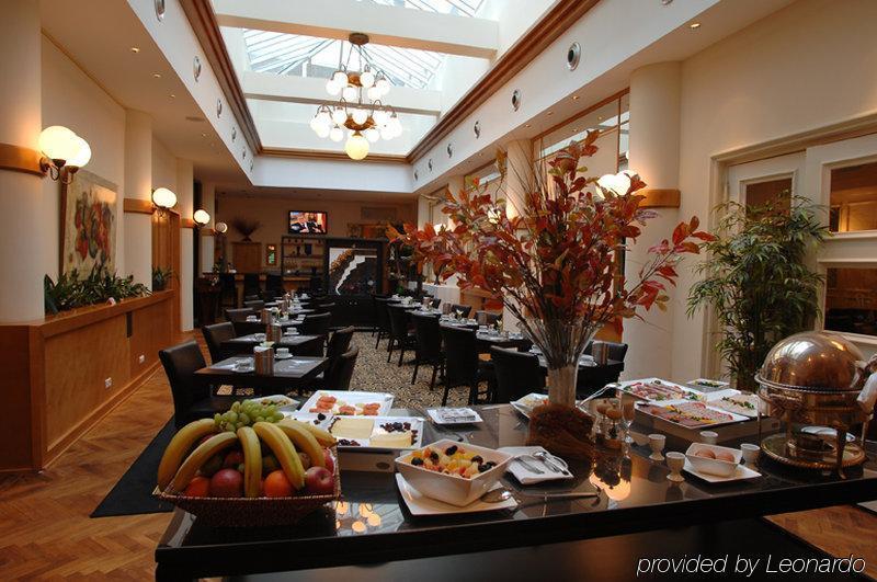 Progress Hotel Saint-Josse-ten-Noode Restaurant photo